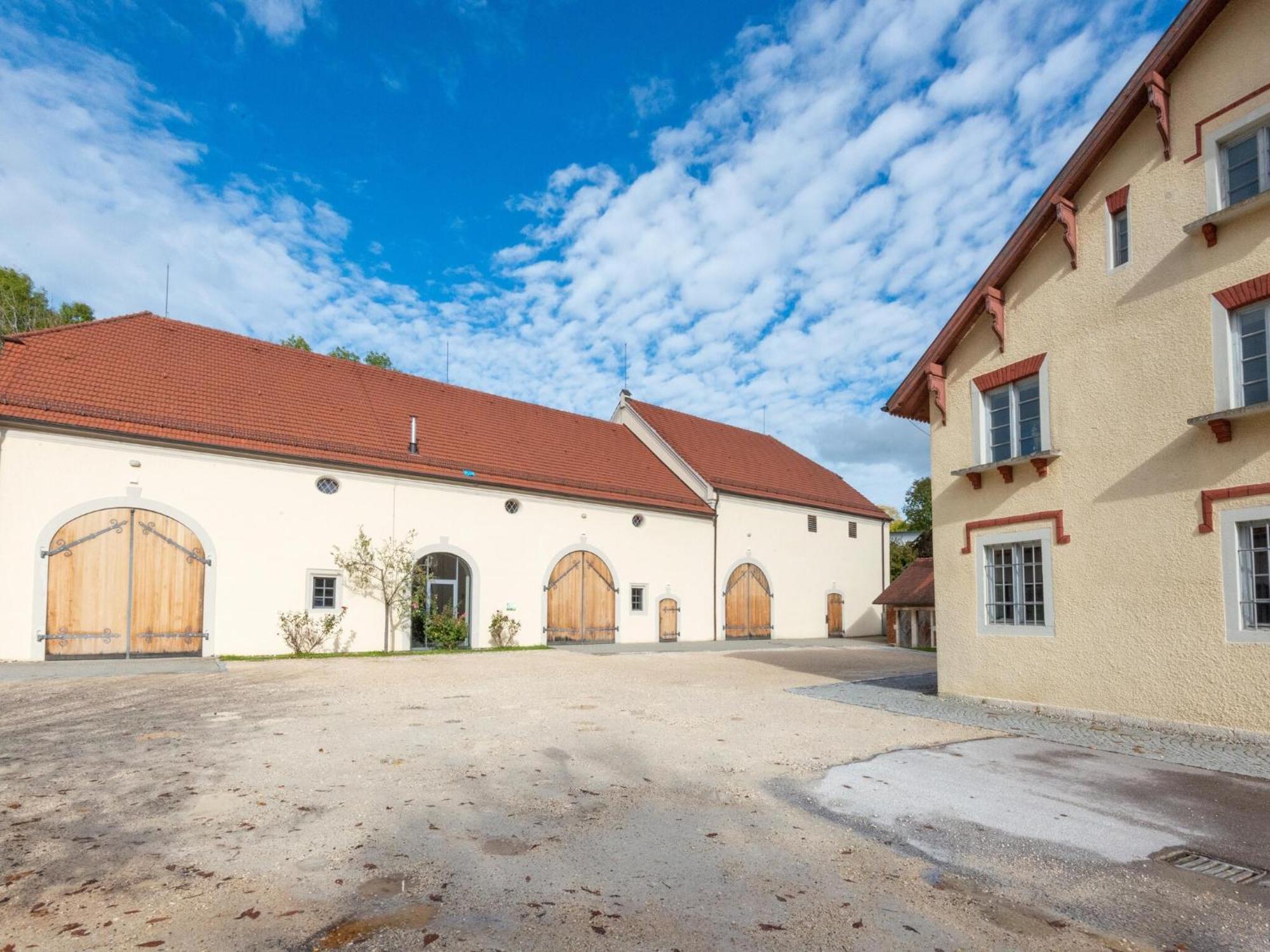 Lovely Holiday Home In Haunsheim Exteriör bild